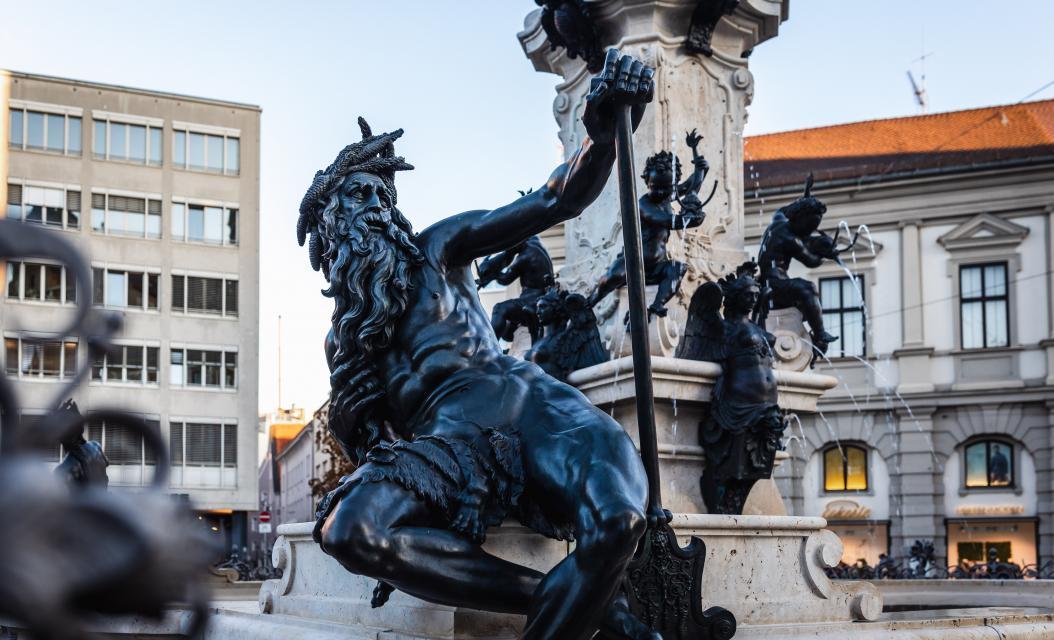 Der personifizierte Lech am Augustusbrunnen ©Martin Augsburger/Stadt Augsburg